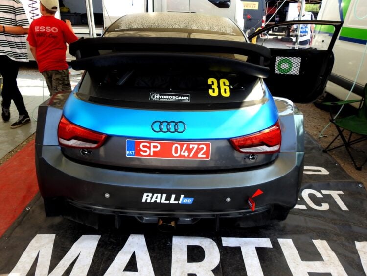 Ralli.ee autokleebis