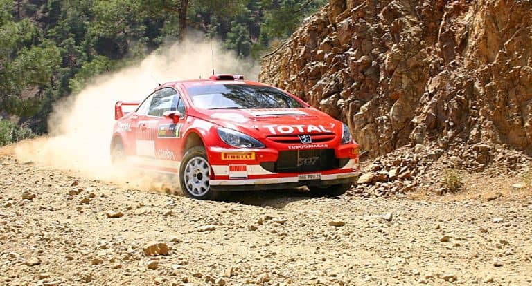 Markko Märtin Küprose rallil 2005 - Foto: Leonid Mamchenkov – https://www.flickr.com/photos/mamchenkov/135064275/