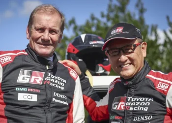 Juha Kankkunen ja Akio Toyoda. Foto: Toyota Gazoo Racing WRT