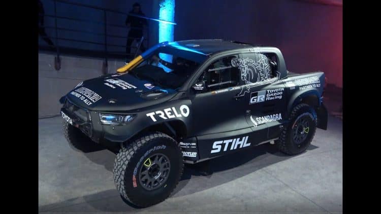 Benediktas Vanagase / Kuldar Siku autot esitleti Vilniuse endises taksopargis.