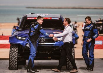 #275 Männama/Lepik Dakar 2023 stardipoodiumil Foto: Martin Macík