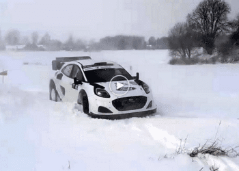 Vaata Ott Tänaku spinni Otepää ralli viiendal kiiruskatsel