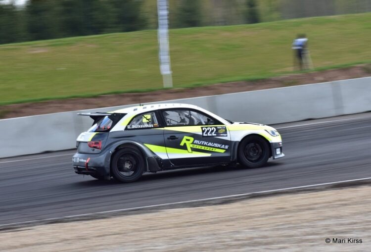 Rallikrossi Eesti meistrivõistlused algasid põnevate sõitudega Raassillal – FOTOGALERII