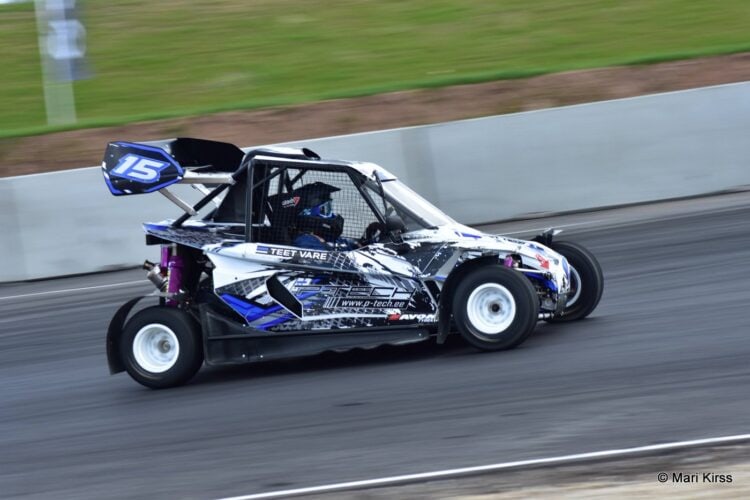 Rallikrossi Eesti meistrivõistlused algasid põnevate sõitudega Raassillal – FOTOGALERII