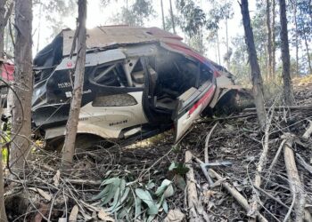 Elfyn Evansi auto peale õnnetust Foto: Dirtfish.com