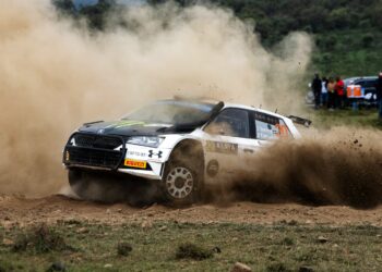 Oliver Solberg ja Elliott Edmondson Keenia ralli 2023 Foto: Jaanus Ree / Red Bull Content Pool