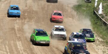 Hondaga võistelnud Sander Roosimaa (nr 91) nautis võidurõõmu nii esiveoliste klassis kui superfinaalis. Foto: Kalle Allik