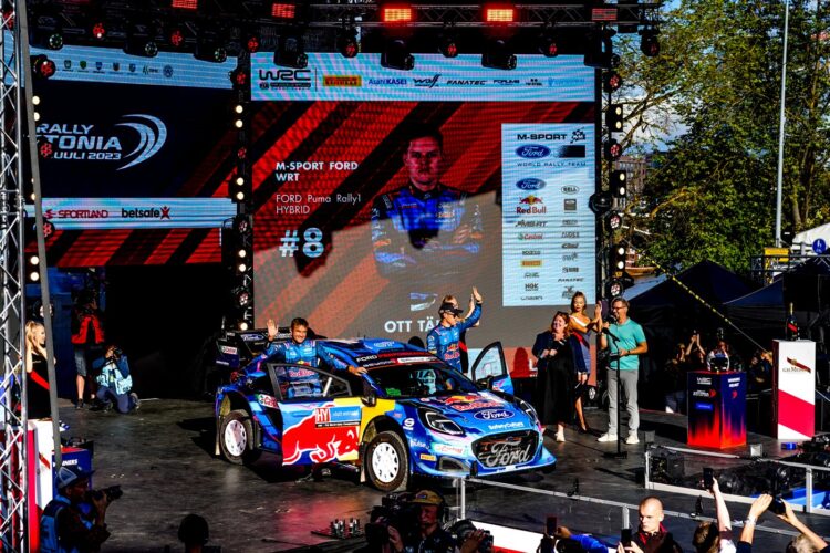 Vinged kaadrid: Rally Estonia sai alguse võimsa avatseremooniaga