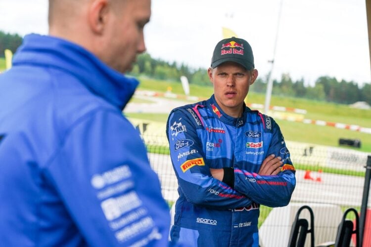 FOTOGALERII: Ott Tänak käis legendaarset Eesti tudengivormelit proovimas!