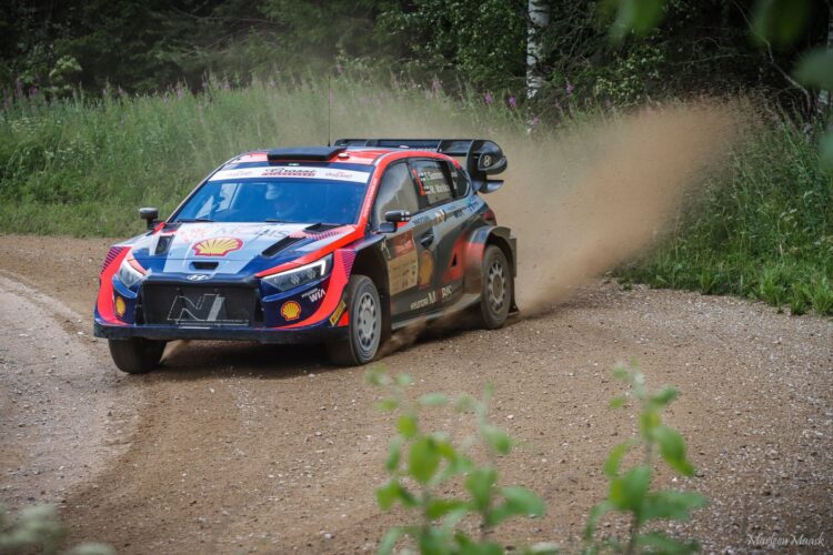 Suur Fotogalerii: Lõuna-Eesti ralli 2023 – Kiired autod ja ehedat emotsiooni rajaäärest!