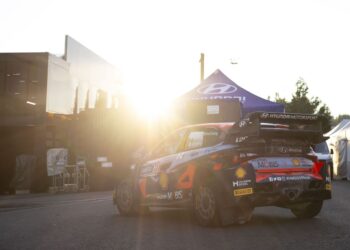 Thierry Neuville ja Martijn Wydaeghe, Hyundai i20 N Rally1 Hybrid Foto: Hyundai Motorsport