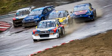 Sébastien Loeb tules hävinud Lanciaga võistlust juhtimas Rootsi etapil Foto: Rallycross Promoter GmbH / Red Bull Content Pool