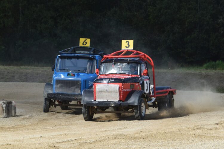 GAZ-53 klassis võitis Tajo Aasaroht (nr 3). Foto: Taivo Treumuth