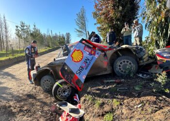 VIDEO ja PILDID: Esapekka Lappi keeras avakatse viimases kurvis auto üle katuse