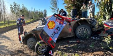 VIDEO ja PILDID: Esapekka Lappi keeras avakatse viimases kurvis auto üle katuse