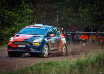 Romet Jürgensoni / Siim Oja võistluse rikkus rehvipurunemine Foto: Marleen Maask