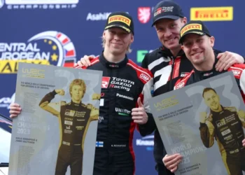 Kalle Rovanperä, Jari-Matti Latvala ja Jonne Halttunen. Foto: Toyota Gazoo Racing WRT