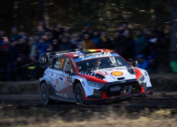 Thierry Neuville, Martijn Wydaeghe, Hyundai i20 N Rally1 Hybrid Foto: Dufour Fabien / Hyundai Motorsport GmbH