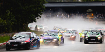 BMW 325 CUP jätkab menukalt. Foto: BaTCC