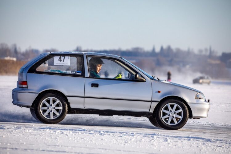 PILDID ja VIDEOD: Viljandi jäärajasõidul võidutses Aarma, naistest oli taas parim 15-aastane Koha!