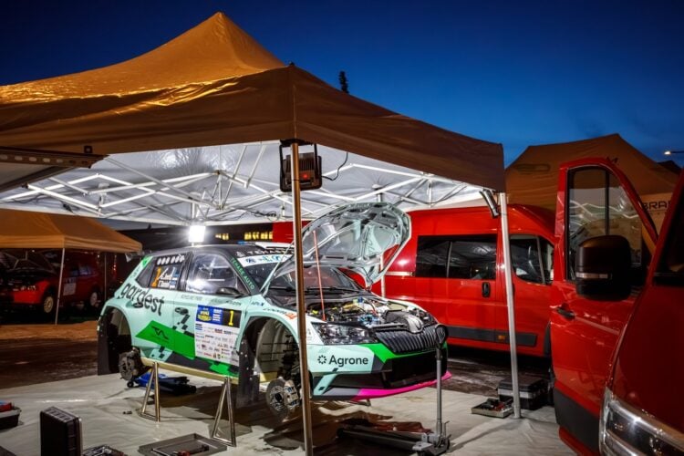 GALERII: Otepää Talveralli avapäeva kõige kiirem oli ralliradadele naasnud Karl Martin Volver!