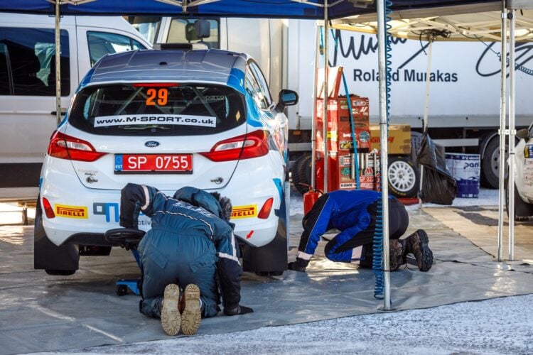 GALERII: Otepää Talveralli hoolduspargis tehakse veel viimaseid ettevalmistusi!