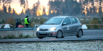 Kehala Karika avaetapp sõidetakse asfaldil. Foto: Ave Pärn