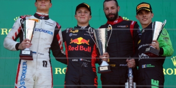 Paul Aron (vasakul) sai Austraalias teise koha. Võitis Isack Hadjar, kolmas oli Zane Maloney. Foto: Mike Owen - Formula 1/Formula Motorsport Limited via Getty Images