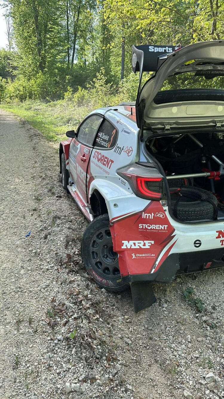 VIDEO ja PILT: Ungari EM-etapi liider, Martins Sesks, lõhkus eelviimasel katsel auto ja katkestas ralli!