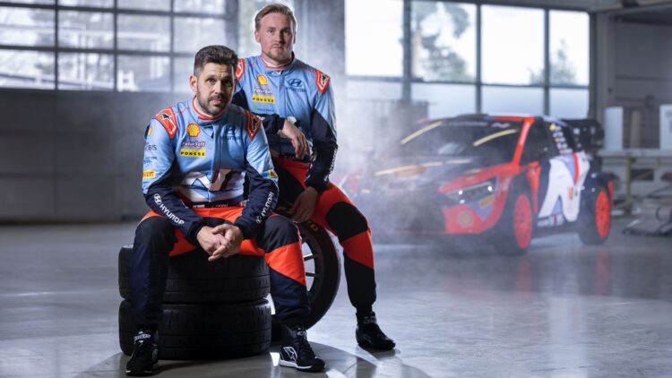 Uus välimus: Hyundai meeskond tutvustas Horvaatia ralli eel uuendatud riietust – Kuidas meeldib?