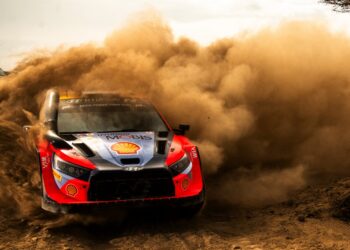 Ott Tänak ja Martin Järveoja, Keenia Safari ralli 2024, Foto: Jaanus Ree / Red Bull Content Pool