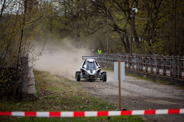 Crosskartide Narva sprindi võitis Marko Ringenberg – Martin Järveoja oli teine – FOTOGALERII