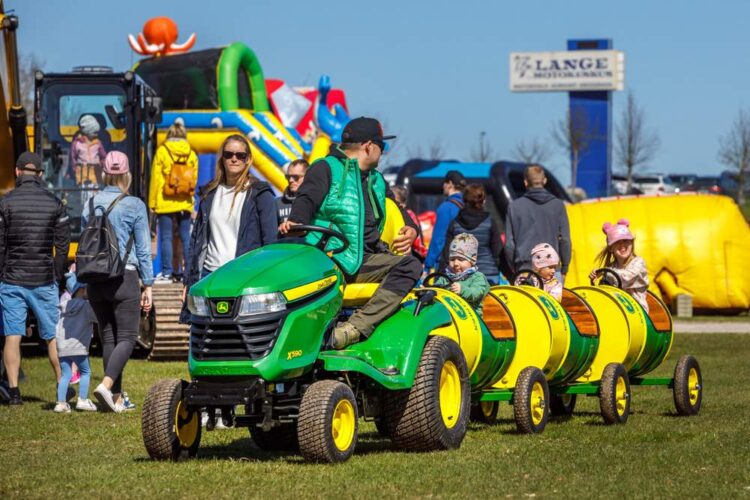 FOTOD: Lange Motokeskuse perepäeval tutvustati Driftihooaega – Tagasi kalendris on LaitseRallyPark