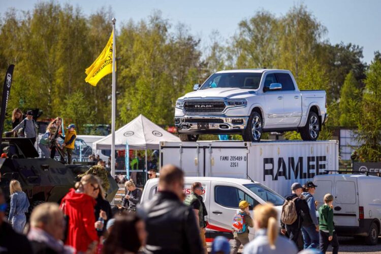 FOTOD: Lange Motokeskuse perepäeval tutvustati Driftihooaega – Tagasi kalendris on LaitseRallyPark
