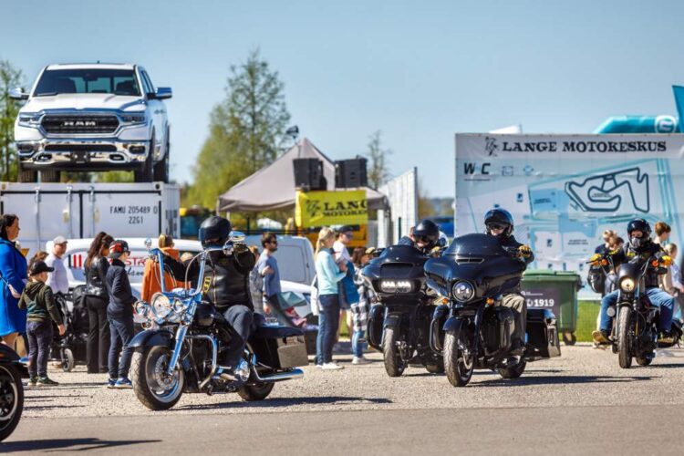 FOTOD: Lange Motokeskuse perepäeval tutvustati Driftihooaega – Tagasi kalendris on LaitseRallyPark