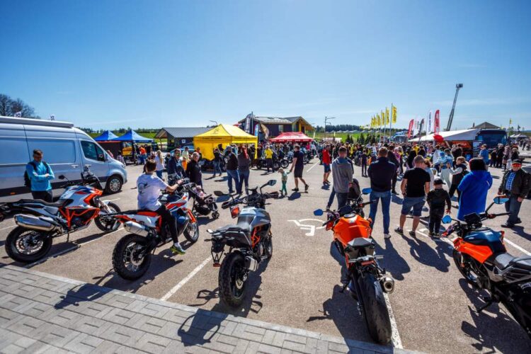 FOTOD: Lange Motokeskuse perepäeval tutvustati Driftihooaega – Tagasi kalendris on LaitseRallyPark