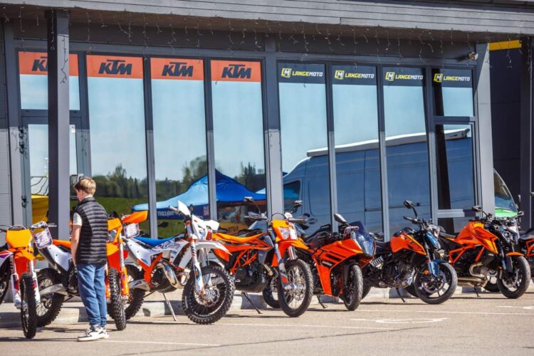 FOTOD: Lange Motokeskuse perepäeval tutvustati Driftihooaega – Tagasi kalendris on LaitseRallyPark