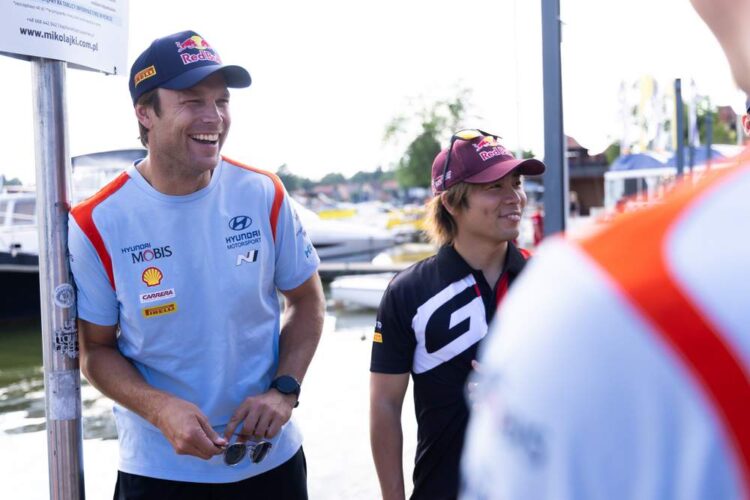 FOTOD: Hyundai meeskonna tegemised päev enne Poola MM-ralli algust