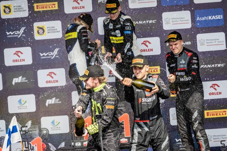 Robert Virves ja Aleks Lesk Poola ralli 2024 võitu tähistamas, Foto: Honza Fronek / Rally-Mania
