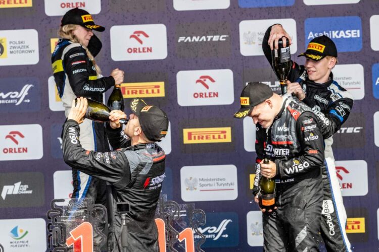 Robert Virves ja Aleks Lesk Poola ralli 2024 võitu tähistamas, Foto: Honza Fronek / Rally-Mania