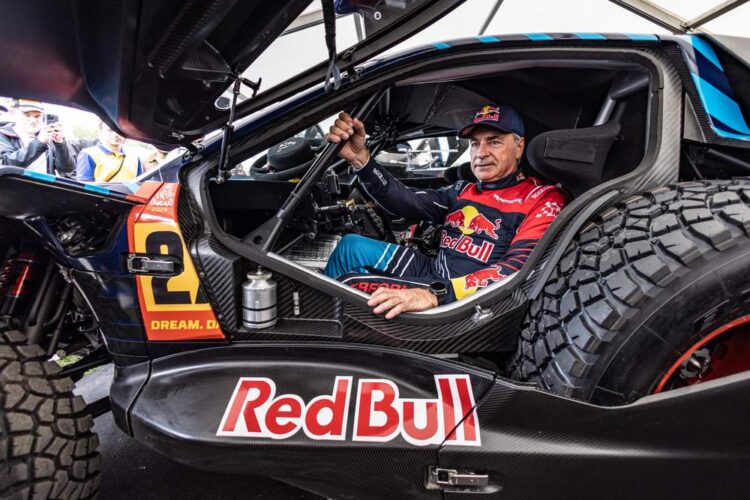 Carlos Sainz, Ford Raptor T1+, Foto Kin Marcin / Red Bull Content Pool