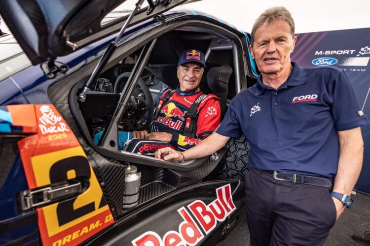 Carlos Sainz ja Malcolm Wilson Ford Raptor T1+ esitlusel, Foto: Kin Marcin / Red Bull Content Pool