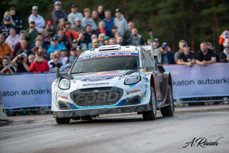 SUUR GALERII: Ott Tänak, Robert Virves, Georg Linnamäe ja Romet Jürgenson Soome MM-rallil 2024