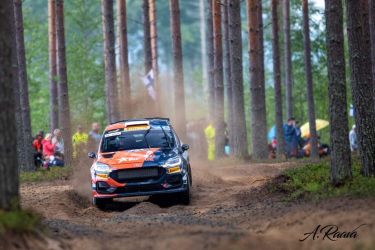 SUUR GALERII: Ott Tänak, Robert Virves, Georg Linnamäe ja Romet Jürgenson Soome MM-rallil 2024
