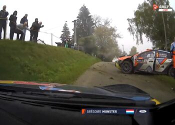 Väga kahju! Mikkelsen sõitis viiendal katsel teelt välja ja katkestas ralli – VIDEO