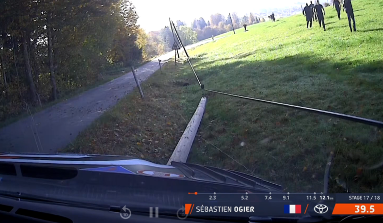 Ei või olla! Sebastien Ogier sõitis teelt välja ja katkestas ralli – VIDEO