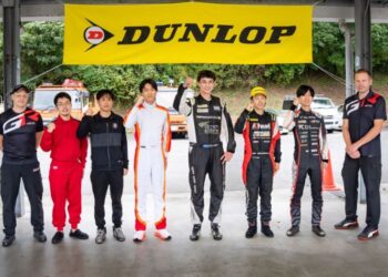Mikko Hirvonen (vasakul) ja Jouni Ampuja (paremal) valisid edasipääsuks kuus lootustandvat sõitjat. Foto: Toyota Gazoo Racing