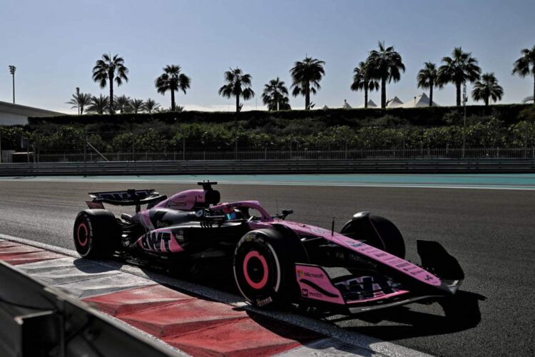 Paul Aron lõpetas elu esimese F1 testipäeva esikümnes – FOTOD