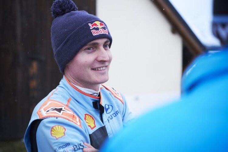 Adrien Fourmaux, Foto: Vincent Thuillier / Hyundai Motorsport GmbH