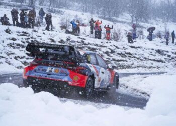 Adrien Fourmaux. Foto: Vincent Thuillier/Hyundai Motorsport GmbH